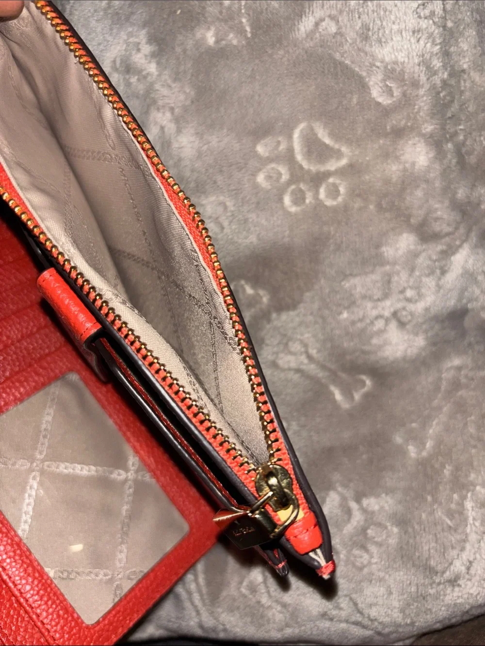Michael Kors compact pebbled